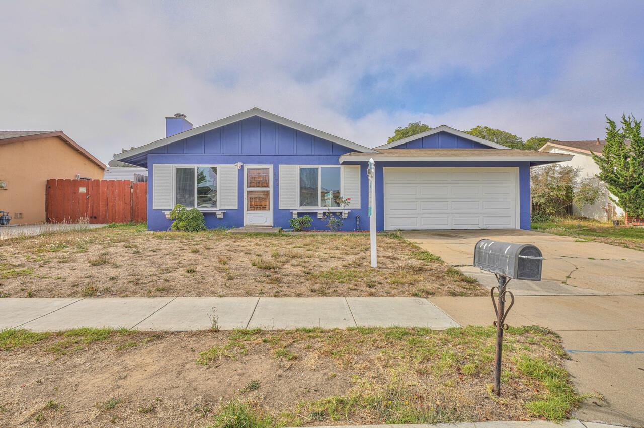 Detail Gallery Image 1 of 1 For 18498 Northridge Dr, Salinas,  CA 93906 - 3 Beds | 1 Baths