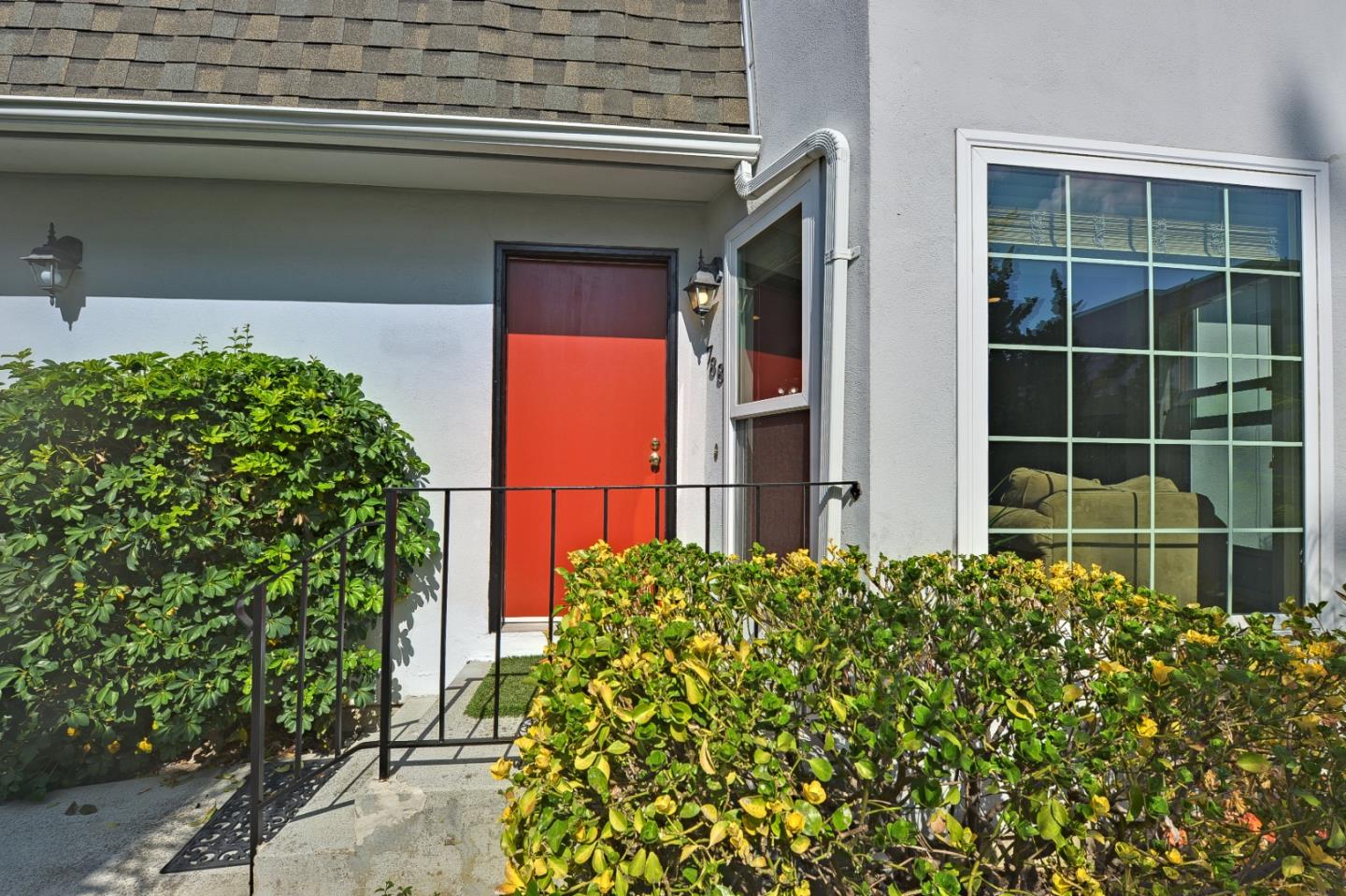 Detail Gallery Image 1 of 1 For 788 Arguello St #109,  Redwood City,  CA 94063 - 2 Beds | 1/1 Baths