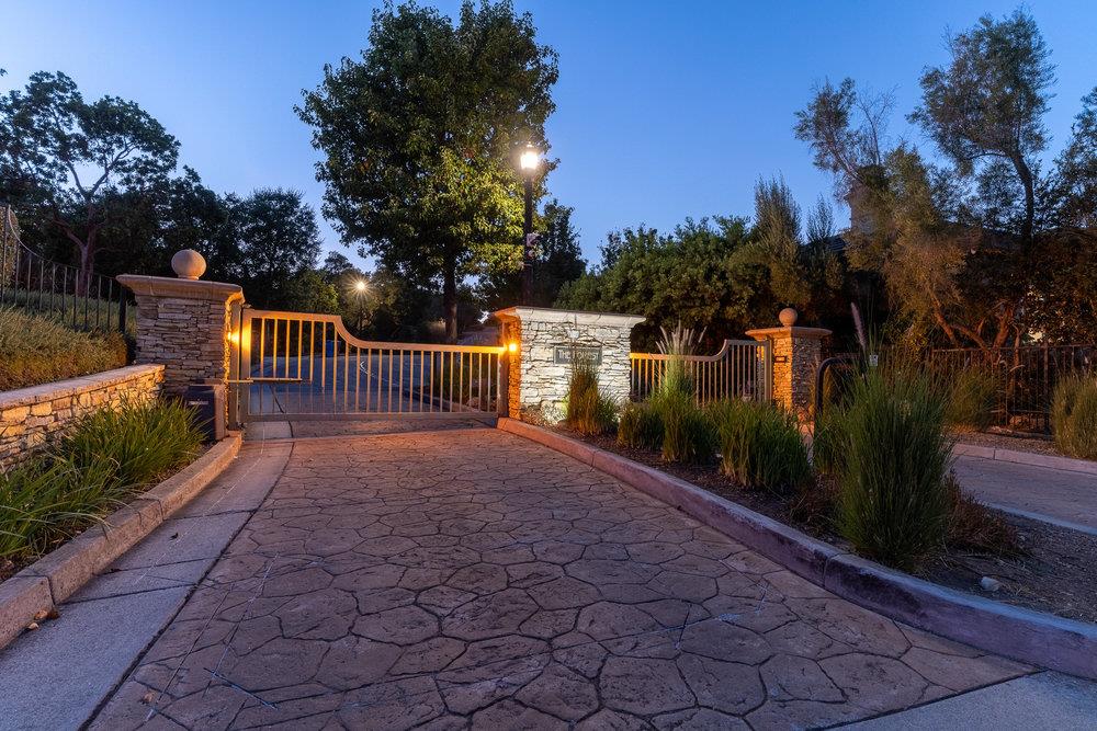 Detail Gallery Image 35 of 36 For 8451 Goldenrod Cir, Gilroy,  CA 95020 - 4 Beds | 4/1 Baths