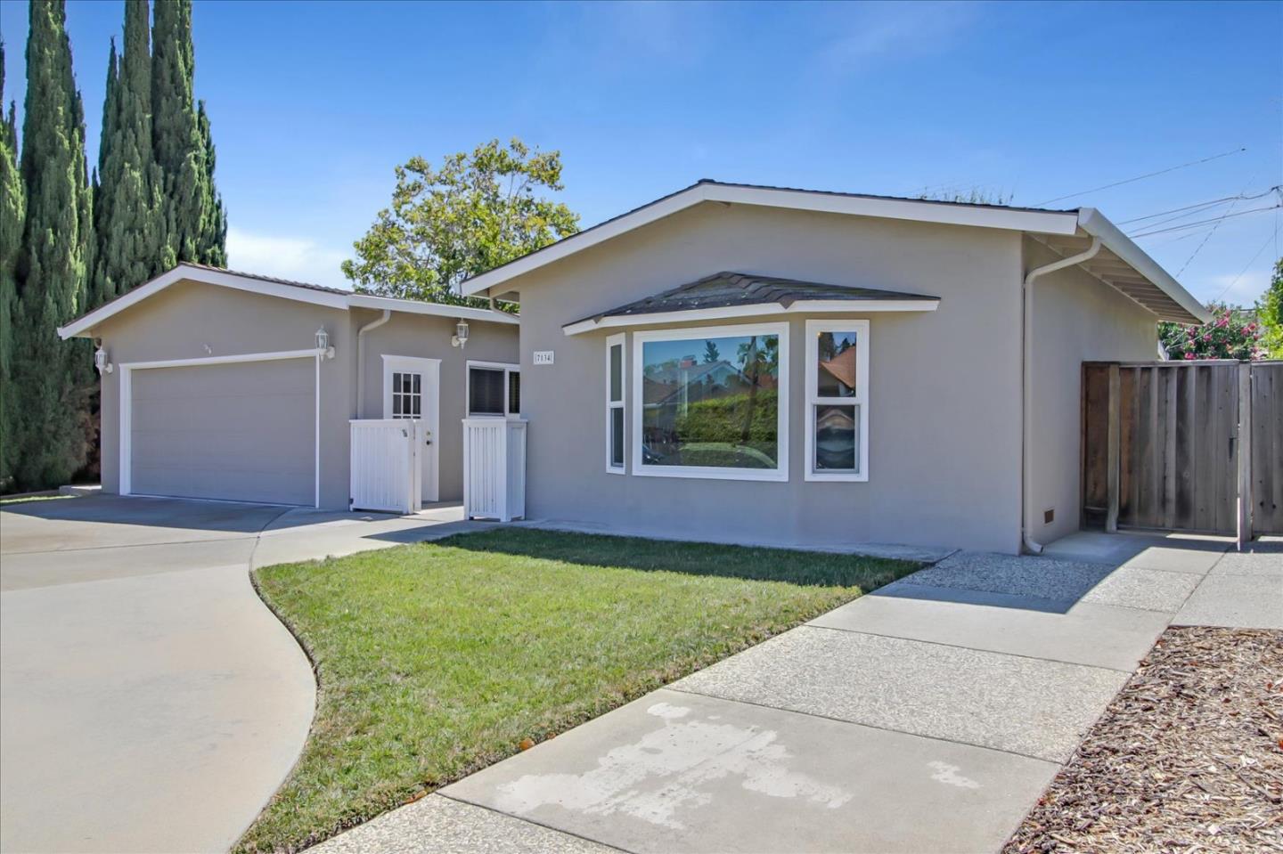 Detail Gallery Image 1 of 1 For 7134 Chiala Ln, San Jose,  CA 95129 - 4 Beds | 2 Baths