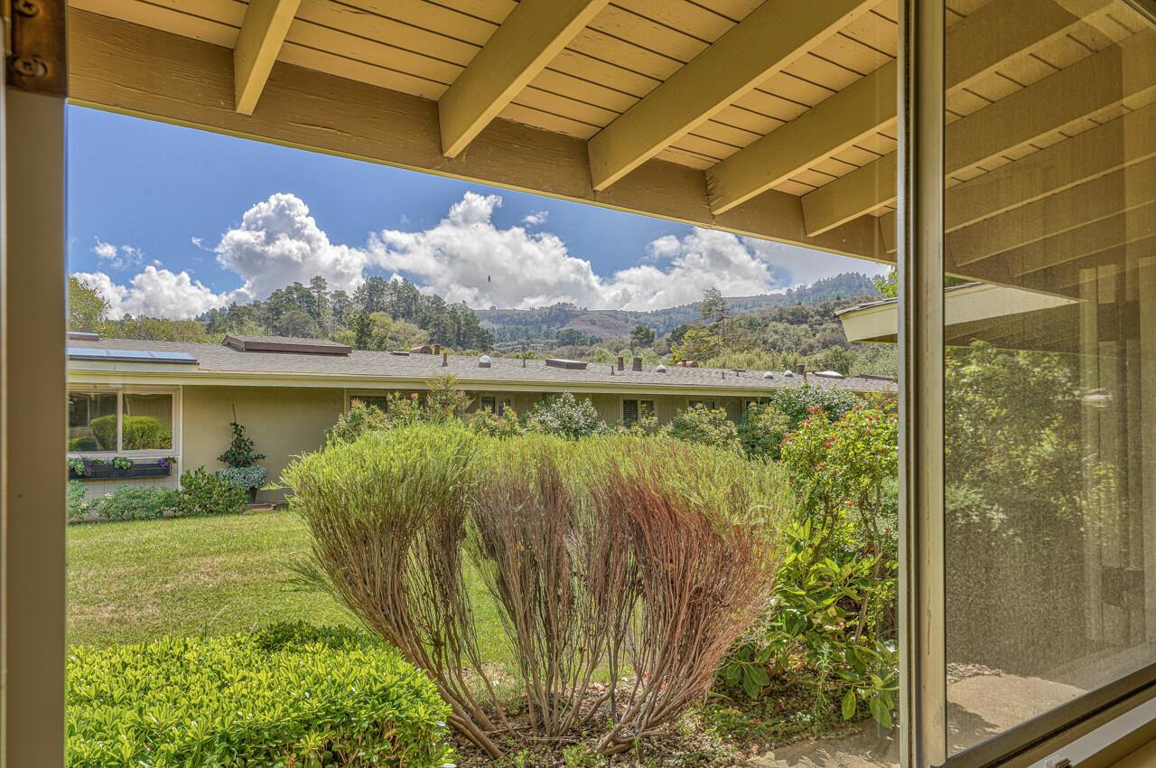80 Hacienda Carmel, Carmel, CA 93923 2 Beds 2 Baths (Active