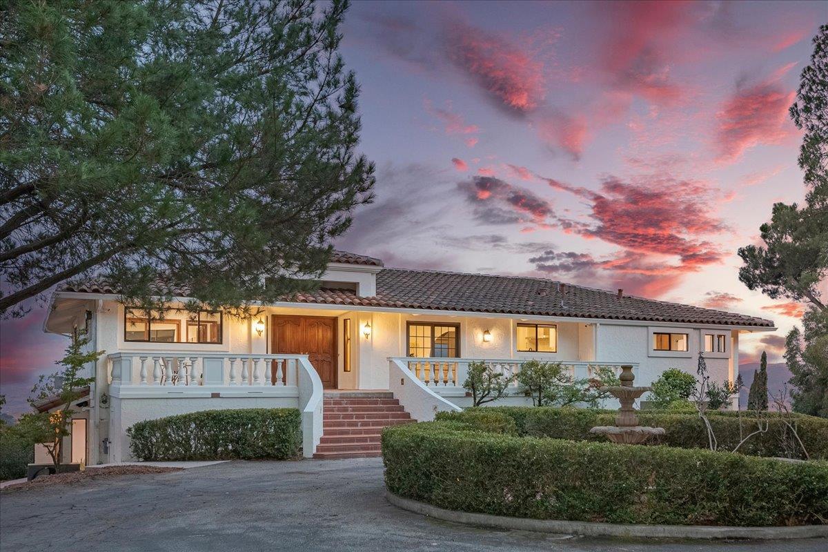 50 Brown Rd, San Juan Bautista, CA 95045 3 Beds 3 Baths (Sold