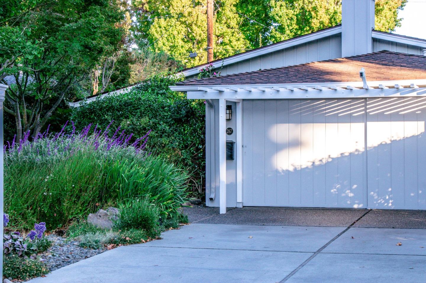 Detail Gallery Image 1 of 1 For 267 Oakhurst Pl, Menlo Park,  CA 94025 - 3 Beds | 1 Baths