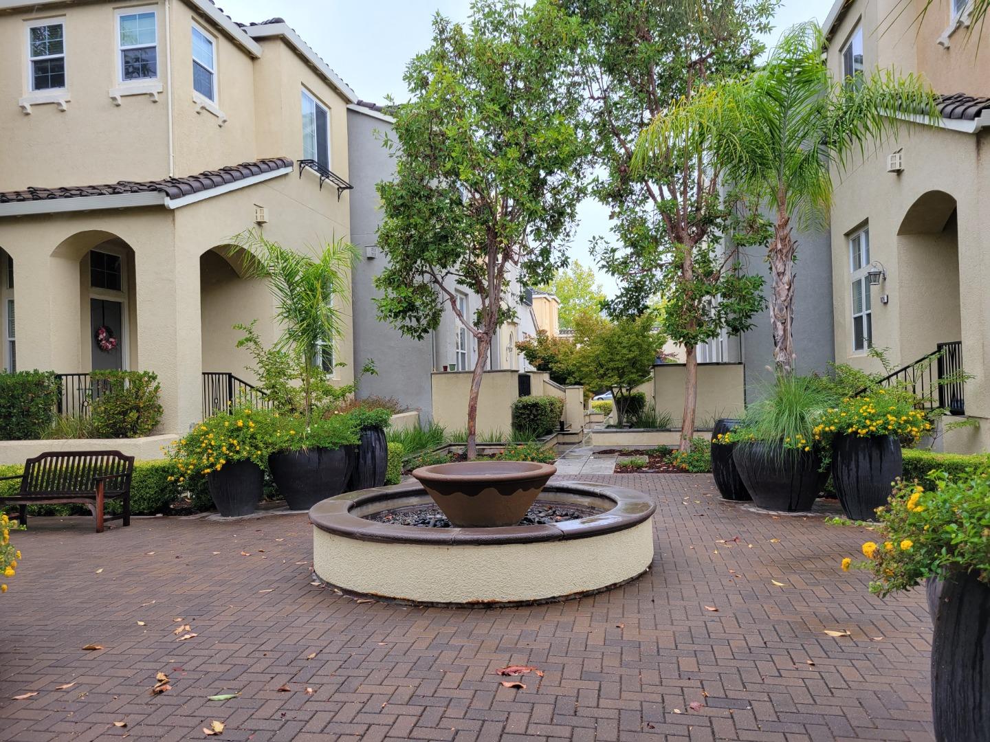 Detail Gallery Image 1 of 1 For 10280 Park Green Ln #845,  Cupertino,  CA 95014 - 4 Beds | 3/1 Baths