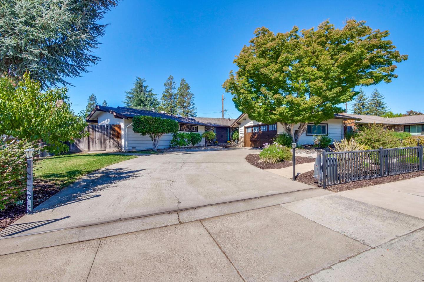 7761 Santa Theresa Dr, Gilroy, CA 95020 3 Beds 2/1 Baths (Sold