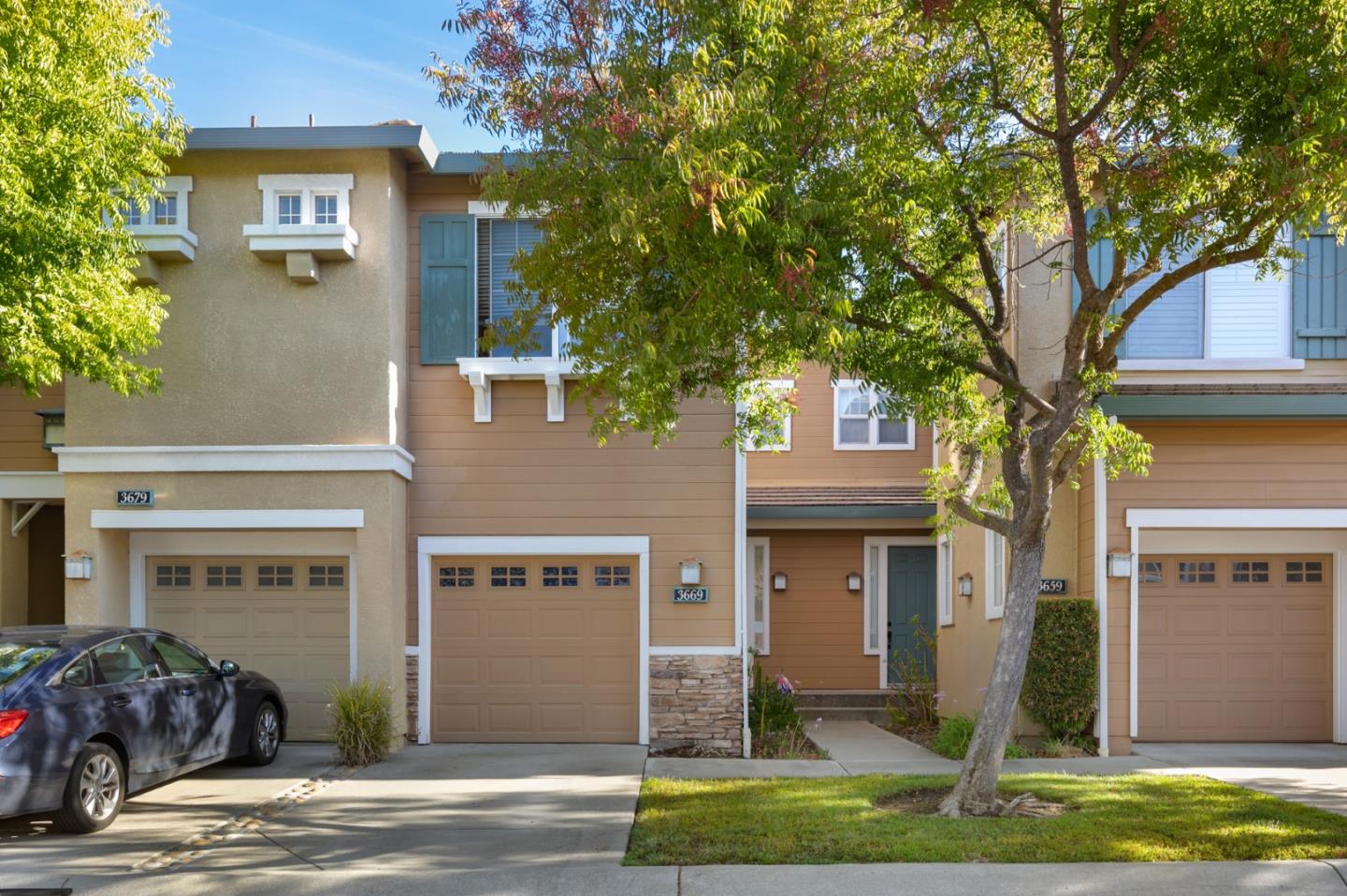 Detail Gallery Image 1 of 1 For 3669 Pinon Canyon Ct, Castro Valley,  CA 94552 - 2 Beds | 2/1 Baths