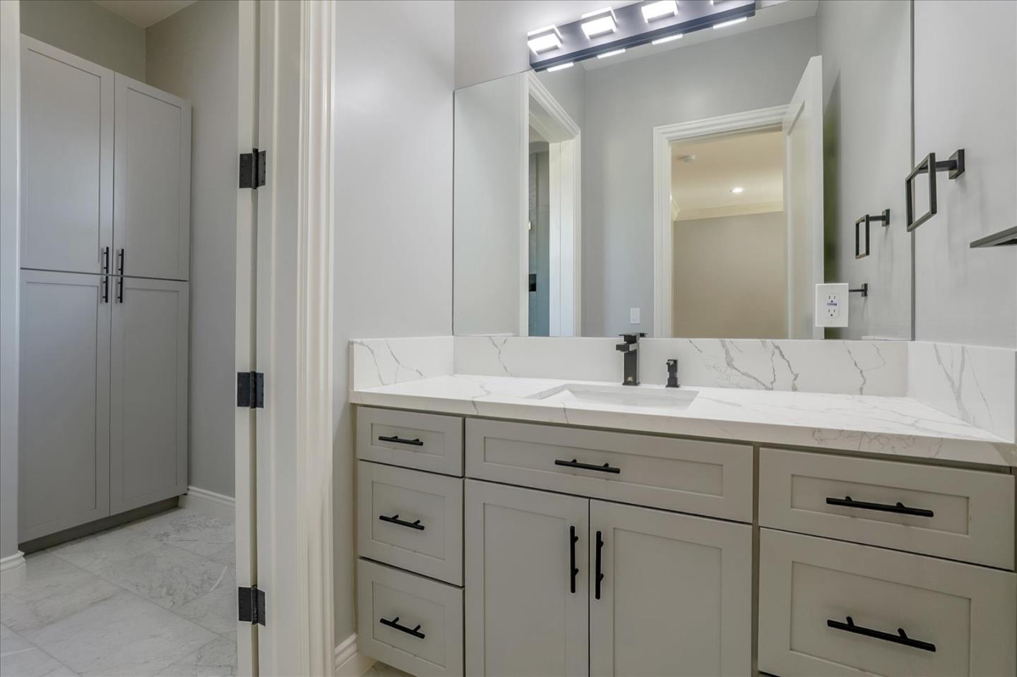 Detail Gallery Image 39 of 67 For 721 Riverside Rd, Hollister,  CA 95023 - 4 Beds | 3/2 Baths