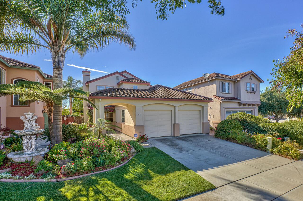 1571 Manchester Dr, Salinas, CA 93906 3 Beds 2 Baths (Sold