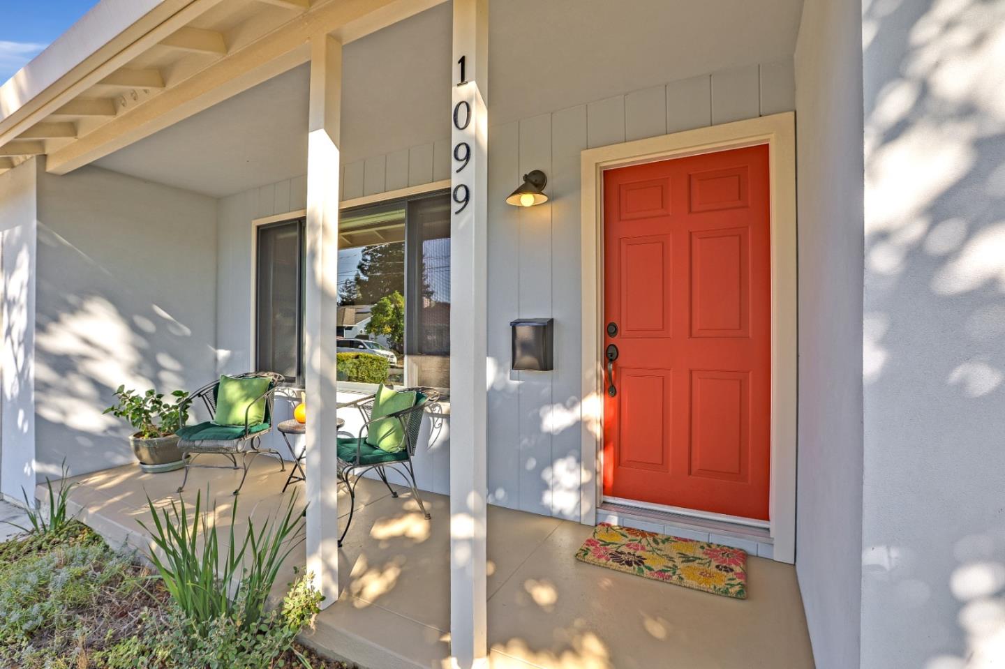 Detail Gallery Image 1 of 1 For 1099 Nilda Ave, Mountain View,  CA 94040 - 3 Beds | 2 Baths