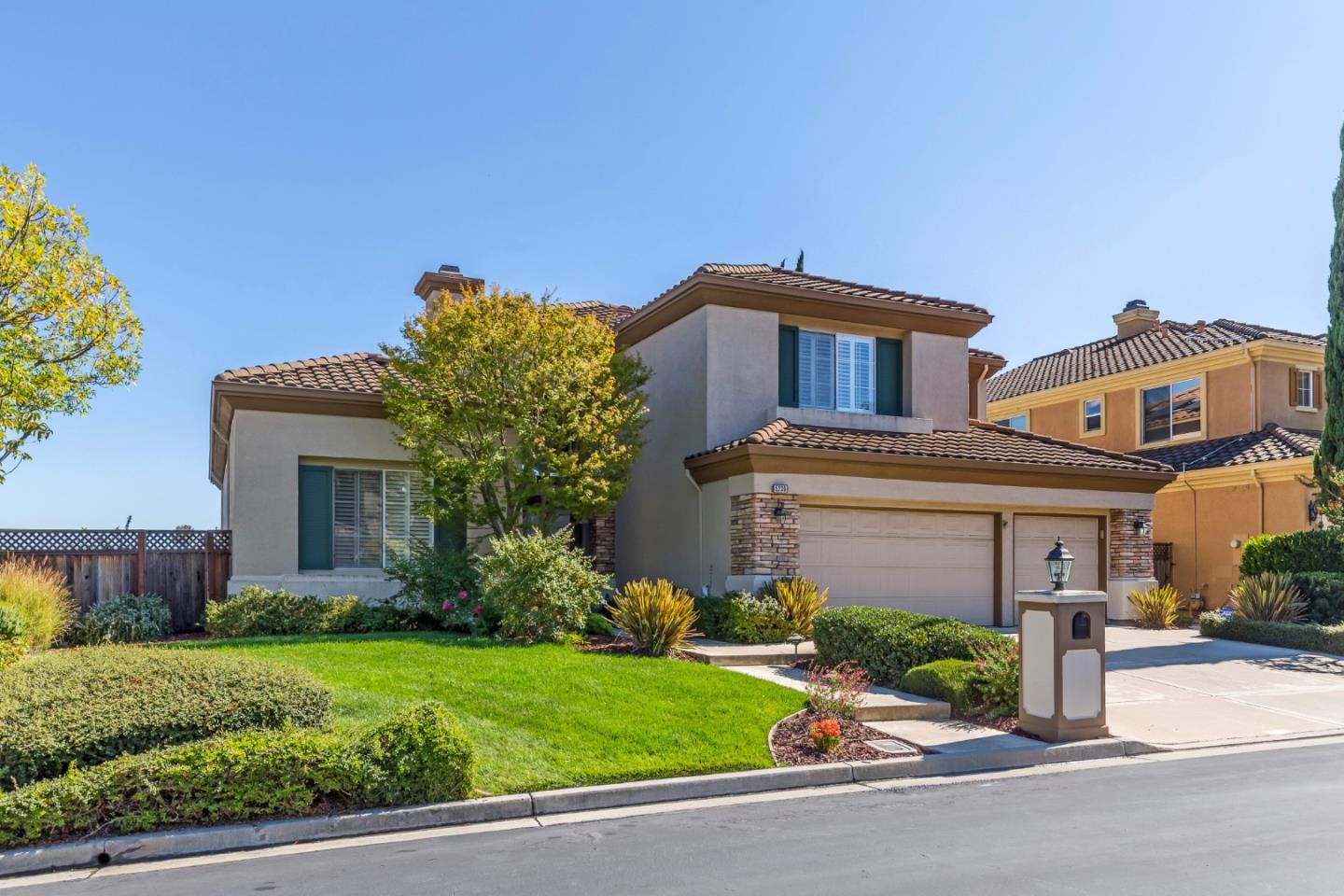 Detail Gallery Image 1 of 35 For 5236 Grosseto Ct, San Jose,  CA 95138 - 3 Beds | 3/1 Baths