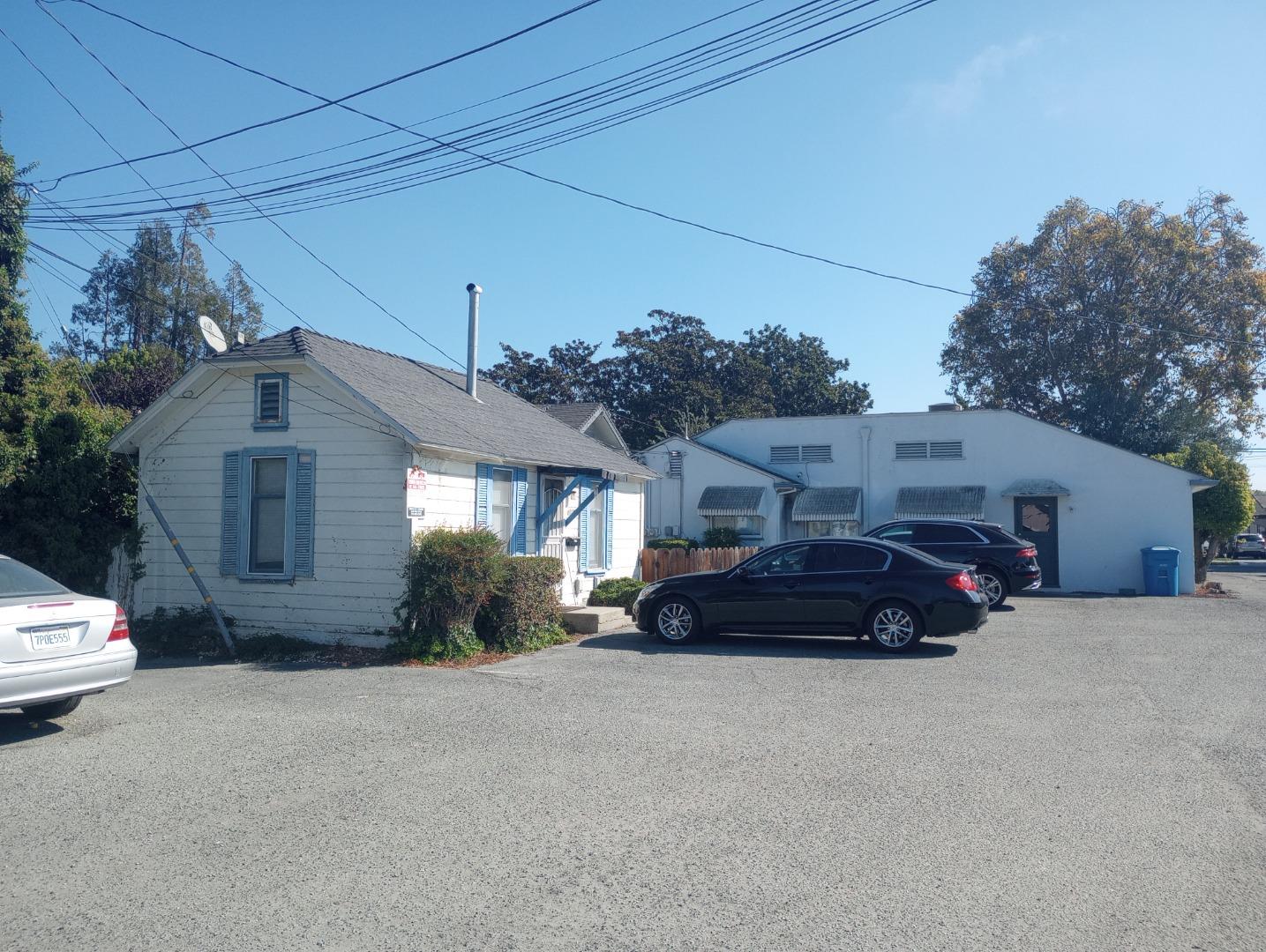 956 San Benito St, Hollister, CA 95023 Beds Baths (Active