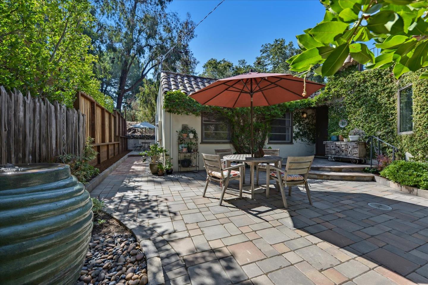 Detail Gallery Image 1 of 1 For 2200 Amherst St, Palo Alto,  CA 94306 - 2 Beds | 2 Baths