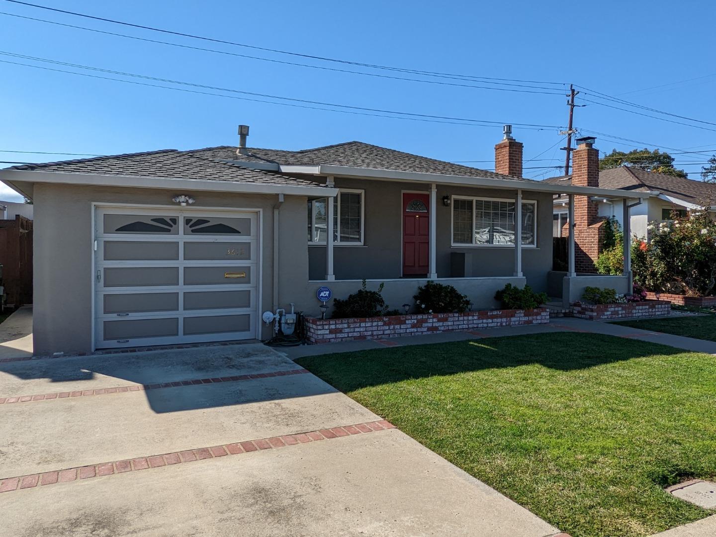 Detail Gallery Image 1 of 1 For 3612 Orinda Dr, San Mateo,  CA 94403 - 3 Beds | 2 Baths