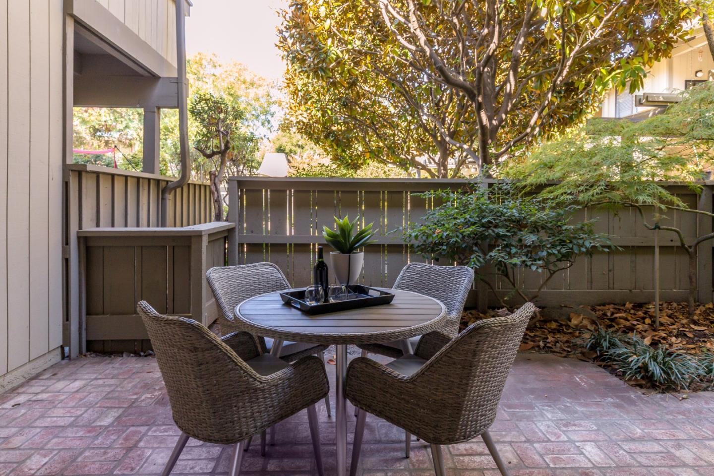 Detail Gallery Image 8 of 27 For 14333 Saratoga Ave #5,  Saratoga,  CA 95070 - 2 Beds | 2 Baths