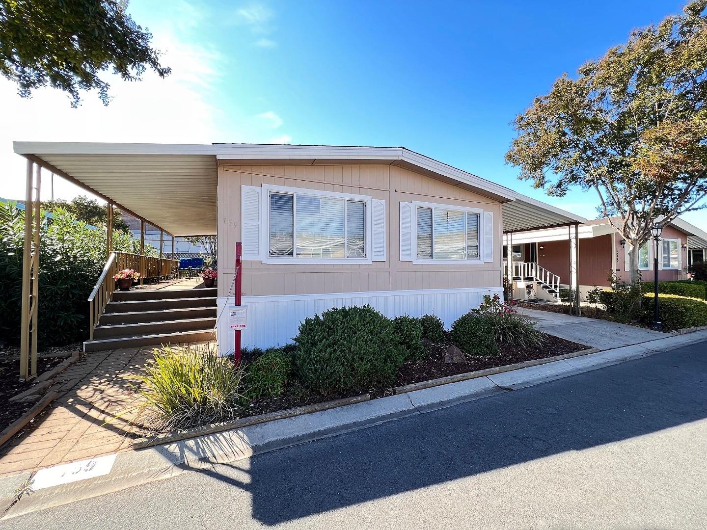 159 Mountain Springs Dr 159, San Jose, CA 95136 3 Beds 2 Baths