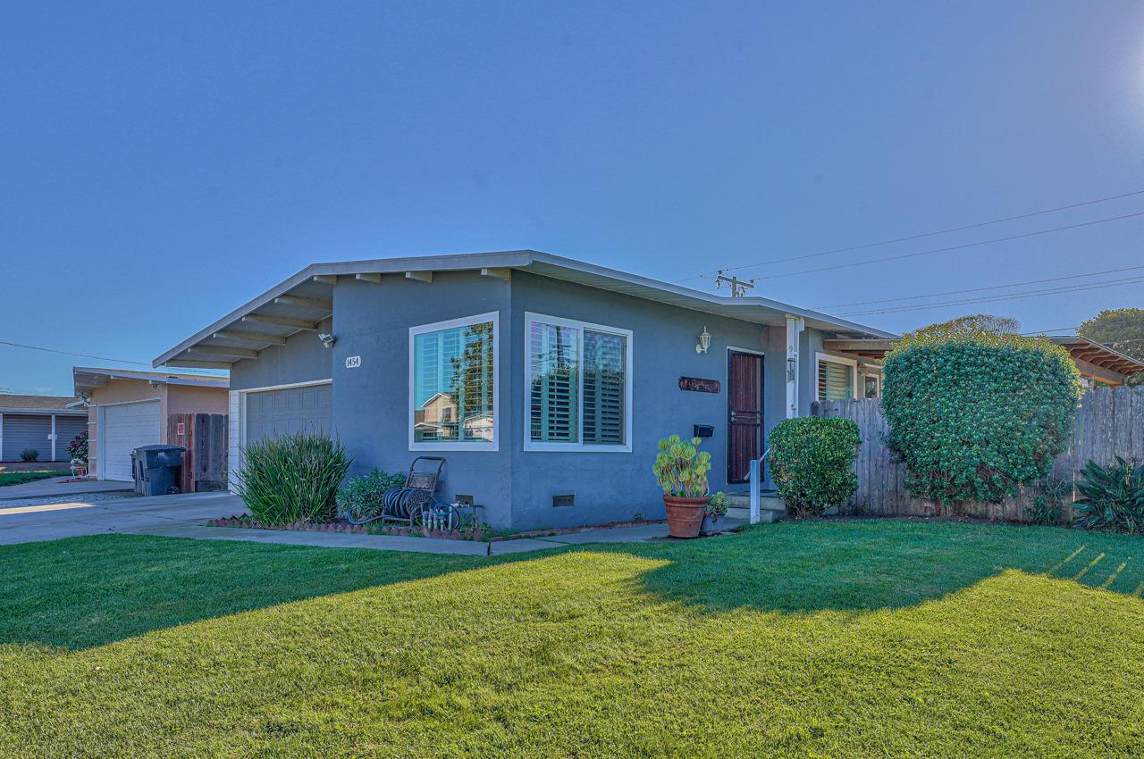 Detail Gallery Image 1 of 1 For 1454 Marin Ave, Salinas,  CA 93906 - 3 Beds | 2 Baths