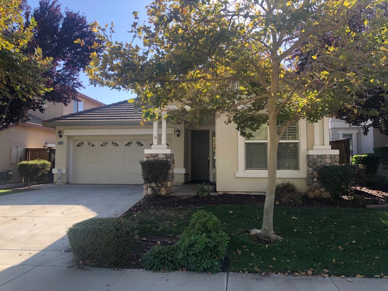 Photo of 20633 Sarazen Pl in Patterson, CA