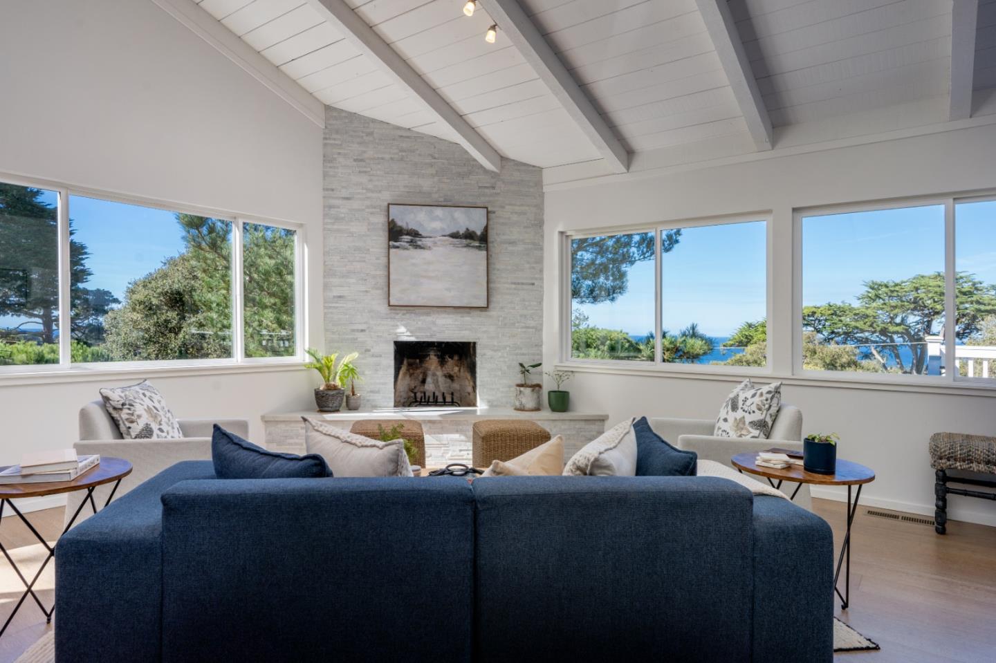 Detail Gallery Image 1 of 1 For 1289 Bishop Pl, Pacific Grove,  CA 93950 - 3 Beds | 2 Baths
