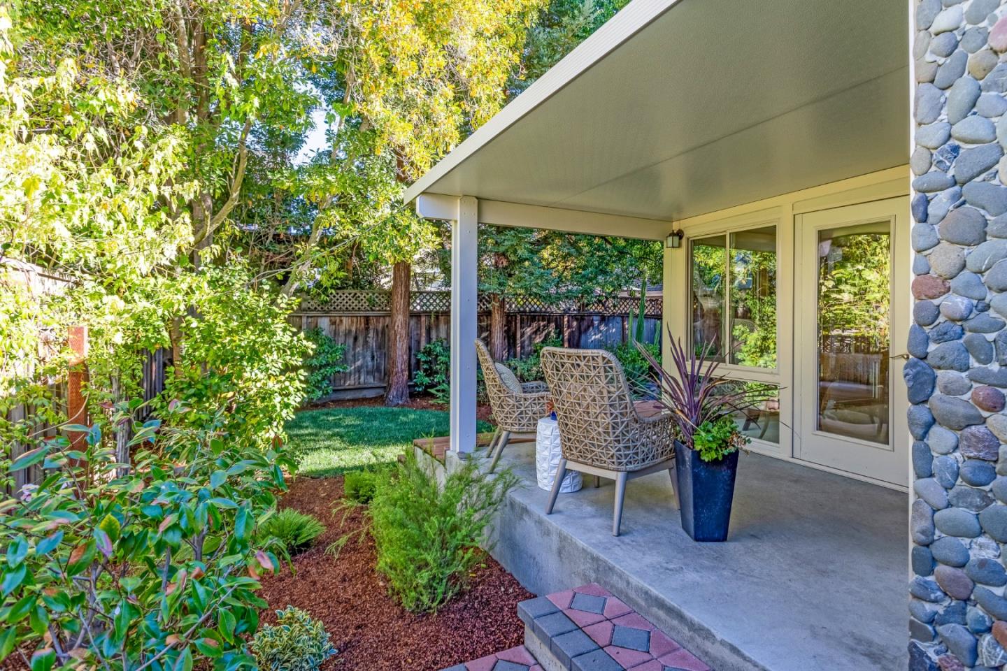Detail Gallery Image 17 of 19 For 465 Nimitz Ave, Redwood City,  CA 94061 - 3 Beds | 2 Baths