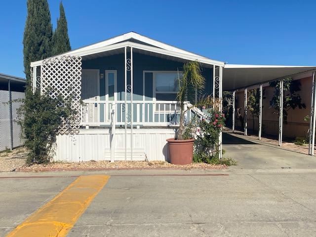 Photo of 120 Pear Tree Ln #120 in Hollister, CA