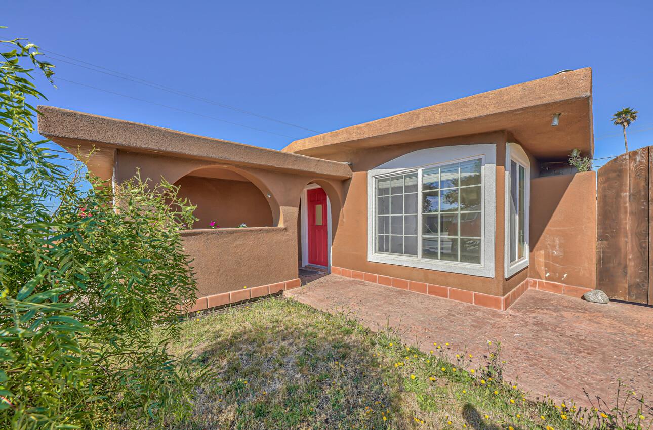 Detail Gallery Image 3 of 13 For 1423 Ramona Ave, Salinas,  CA 93906 - 3 Beds | 2 Baths