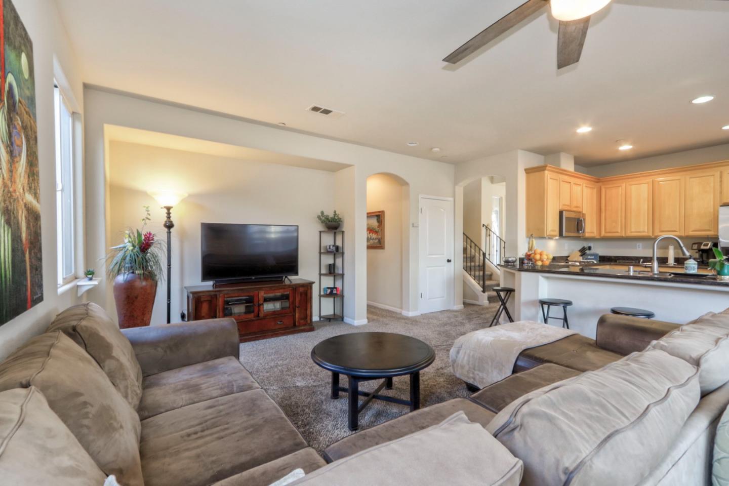 Detail Gallery Image 29 of 56 For 1546 Spoleto St, Salinas,  CA 93905 - 4 Beds | 3/1 Baths