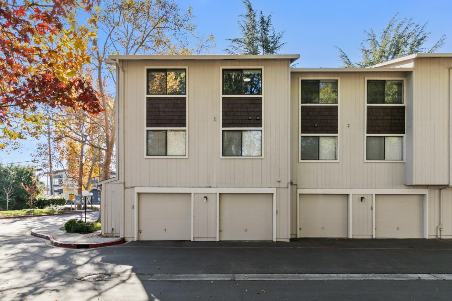 Detail Gallery Image 1 of 1 For 3873 Panda Ct, San Jose,  CA 95117 - 2 Beds | 2 Baths