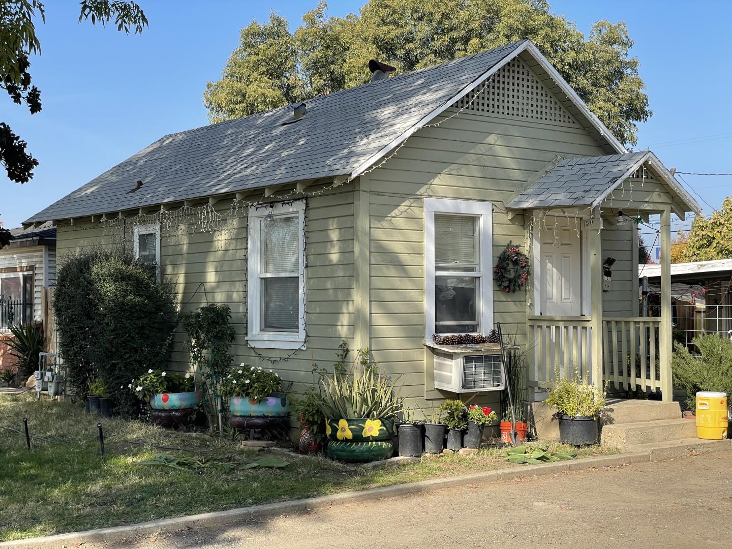 1211 W 11th St, Merced, CA 95341 photo 2