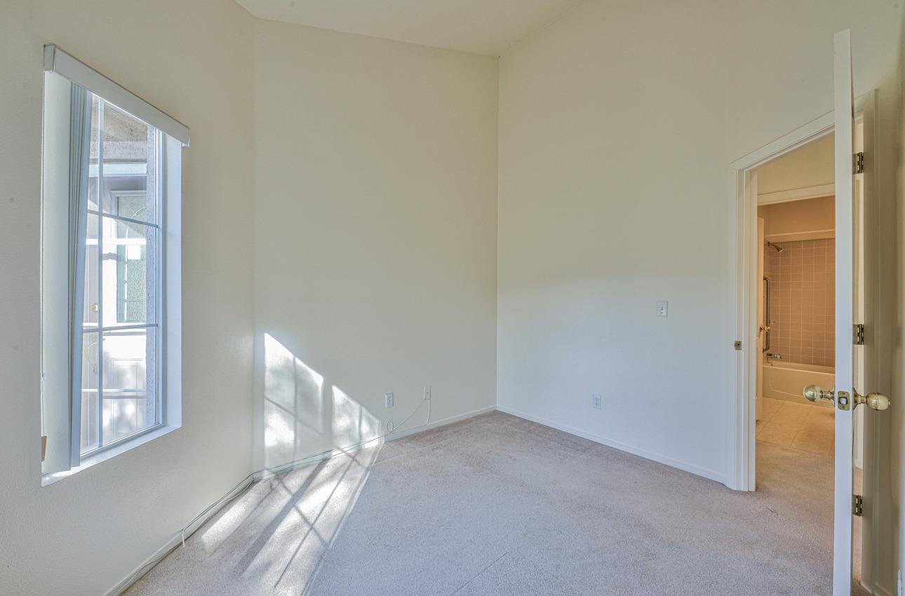 Detail Gallery Image 24 of 36 For 25238 Azalea Ct, Salinas,  CA 93908 - 3 Beds | 2 Baths