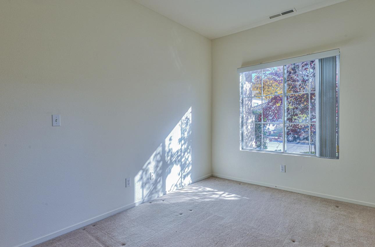 Detail Gallery Image 26 of 36 For 25238 Azalea Ct, Salinas,  CA 93908 - 3 Beds | 2 Baths