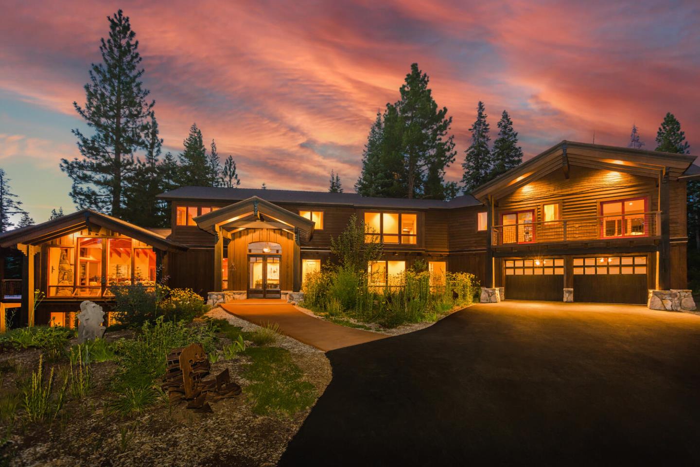 Photo of 12054 Stony Creek Ct in Truckee, CA