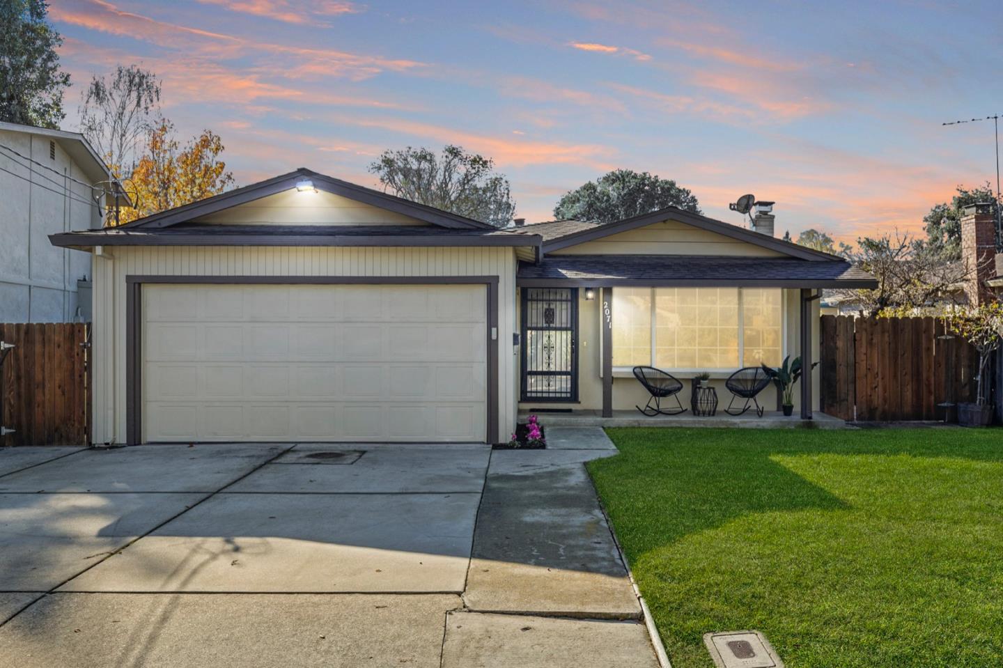 Photo of 2071 Montecito Ave in Mountain View, CA