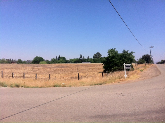 0 Mccall, CLOVIS, California 93619, ,Lots And Land,For Sale,Mccall,40966481