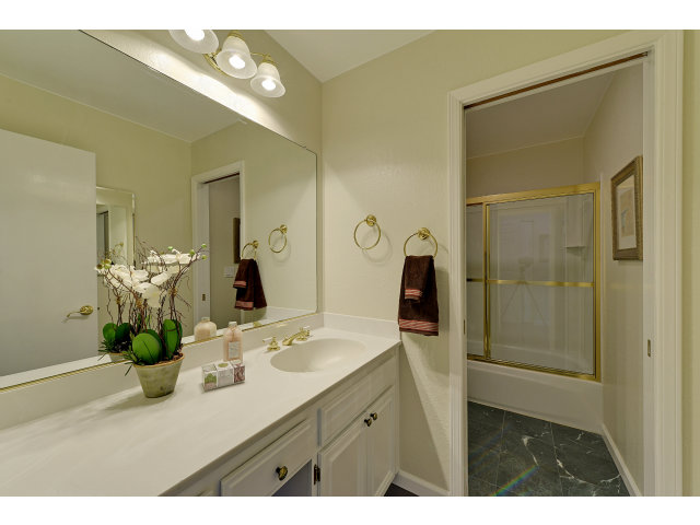 112 Greenfield Place Los Gatos Ca 95032 889 000 Www Norahomes