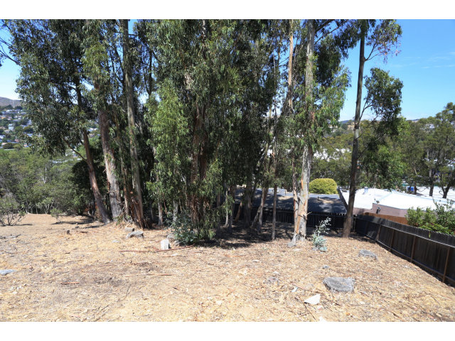 100 Santa Clara Street, BRISBANE, California 94005, ,Lots And Land,For Sale,Santa Clara Street,40966451