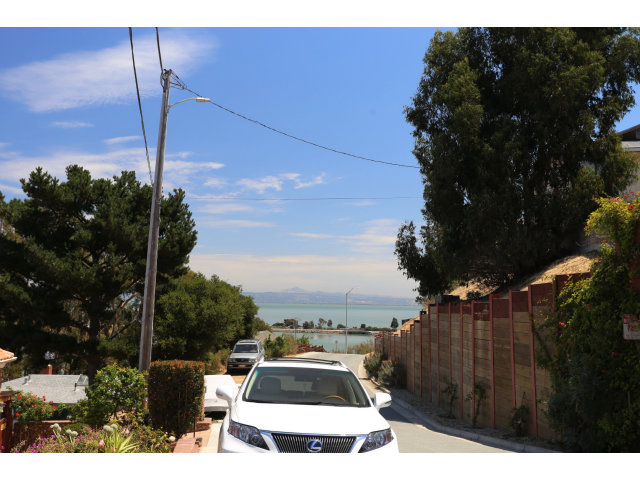 100 Santa Clara Street, BRISBANE, California 94005, ,Lots And Land,For Sale,Santa Clara Street,40966451